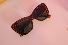 Load image into Gallery viewer, Lechic sunglasses